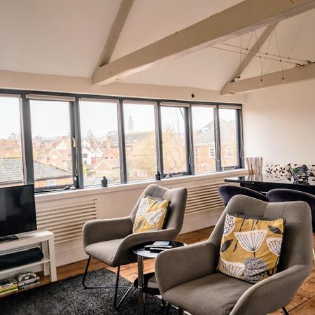 Contractor And Family Friendly Grade II Townhouse- 3 Bedrooms- Free Parking NWI Dış mekan fotoğraf